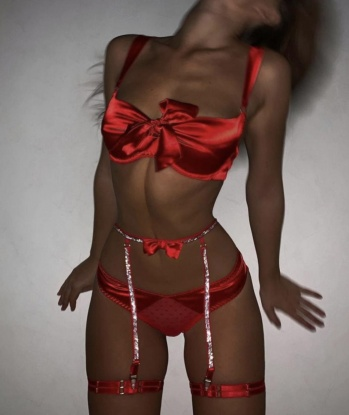 Виктория, 25 лет